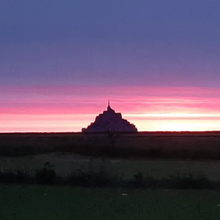 A L'ombre Du Mont St Michel Hotel 3*