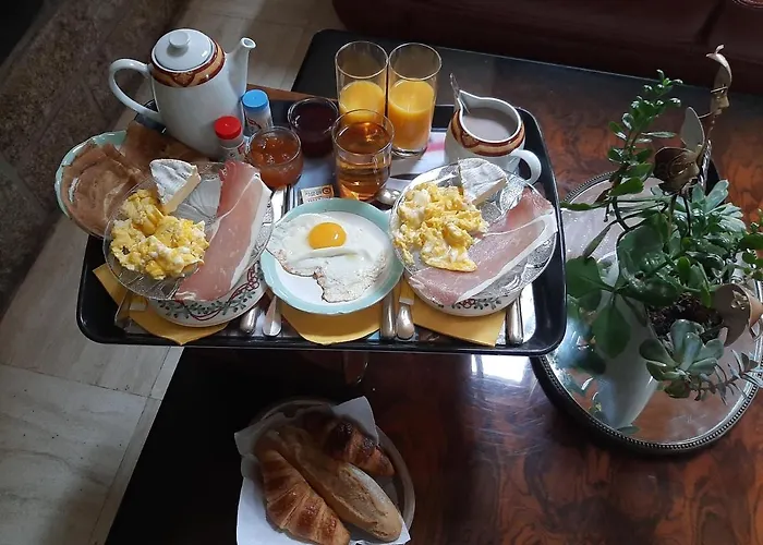 A L'ombre Du Mont St Michel