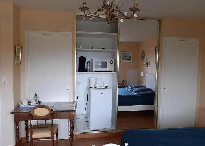 A L'ombre Du Mont St Michel 호텔 Huisnes-sur-Mer